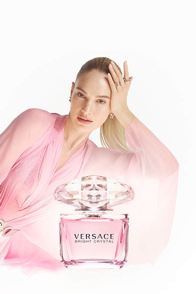 modella versace bright cristal|versace bright crystal models name.